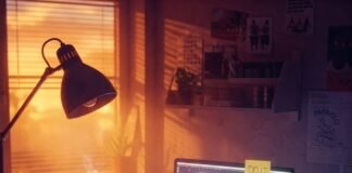 Morning vs. Night Productivity: Which Is Best for You? Cluttered Desk US Apartment