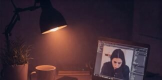 Mental Health Check-In: 7 Signs You Need to Slow Down Messy Desk: Mental Health